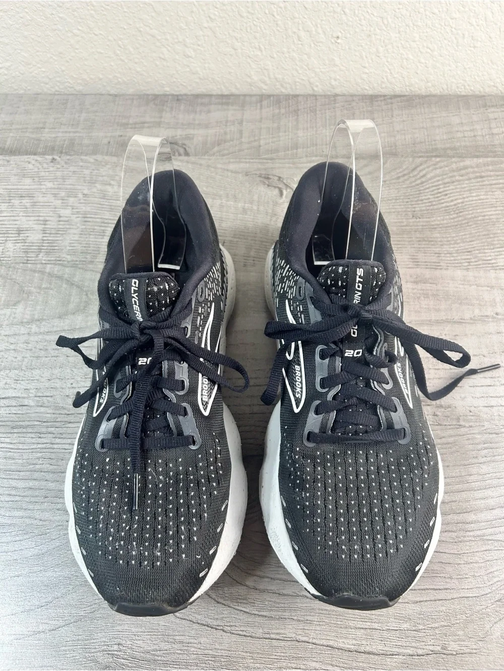 Brooks athletic running